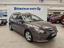 Käytetty 2011 Hyundai i30 Premium Farmari | 3 990 €