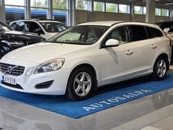 Valkoinen Käytetty 2013 Volvo V60 Momentum Farmari | 11 900 € (Perustarjous)