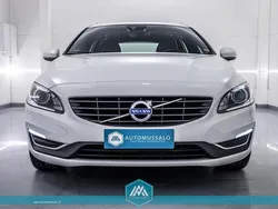 Käytetty 2016 Volvo V60 Summum Farmari | 14 400 € (Hyvä tarjous)
