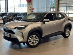 Valkoinen Käytetty 2024 Toyota Yaris Cross Active Katumaasturi | 25 900 € (Hyvä tarjous)