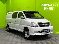 Valkoinen Käytetty 2011 Toyota HiAce Tila-auto | 16 900 € (Perustarjous)
