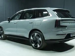 Käytetty 2025 Volvo EX90 Performance Katumaasturi | 104 400 €