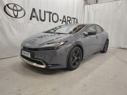 Harmaa Käytetty 2023 Toyota Prius Plug-in Hybrid Style Viistoperä | 32 900 € (Hyvä tarjous)