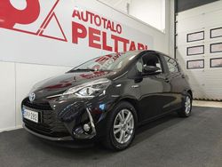 Musta Käytetty 2017 Toyota Yaris Hybrid Edition Viistoperä | 15 950 € (Perustarjous)