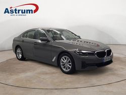 Harmaa Käytetty 2021 BMW 545e Sport Line Sedan | 39 900 €