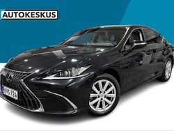 Musta Käytetty 2024 Lexus ES300H Sedan | 46 900 € (Perustarjous)
