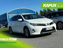 Valkoinen Käytetty 2015 Toyota Auris Touring Sports Active Farmari | 9 900 € (Perustarjous)