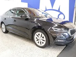 Musta Käytetty 2020 Skoda Octavia Style Sedan | 20 900 € (Perustarjous)