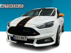 Valkoinen Käytetty 2016 Ford Focus ST Farmari | 18 390 € (Perustarjous)