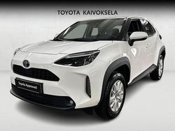 Valkoinen Käytetty 2024 Toyota Yaris Cross Active Katumaasturi | 27 290 € (Perustarjous)
