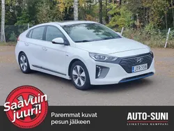 Valkoinen Käytetty 2017 Hyundai Ioniq Style Sedan | 16 480 € (Perustarjous)