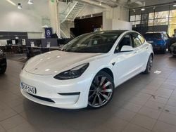 Käytetty 2022 Tesla Model 3 Performance Sedan | 34 690 € (Perustarjous)