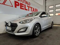 Hopea Käytetty 2016 Hyundai i30 Comfort Viistoperä | 11 900 € (Hyvä tarjous)