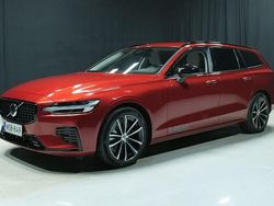 Punainen Käytetty 2025 Volvo V60 Plus Farmari | 49 800 € (Kallis)