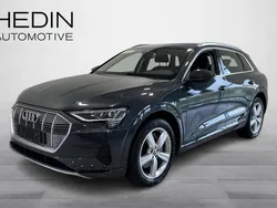 Harmaa Käytetty 2020 Audi e-tron Katumaasturi | 25 350 € (Perustarjous)