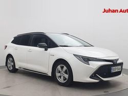 Valkoinen Käytetty 2019 Toyota Corolla Active Farmari | 18 990 € (Perustarjous)