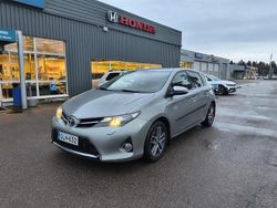 Harmaa Käytetty 2015 Toyota Auris Multidrive S Viistoperä | 14 490 € (Perustarjous)