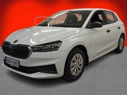 Valkoinen Uusi 2025 Skoda Fabia Essence Viistoperä | 20 990 € (Perustarjous)