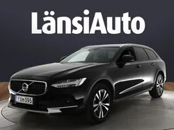 Käytetty 2021 Volvo V90 CC Business Edition Farmari | 43 890 € (Hieman kallis)