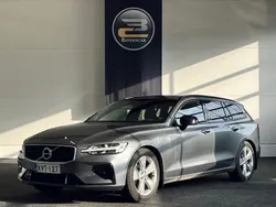 Harmaa Käytetty 2020 Volvo V60 R-Design Farmari | 24 600 € (Supertarjous)