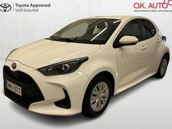 Valkoinen Käytetty 2022 Toyota Yaris Active Viistoperä | 18 480 € (Perustarjous)