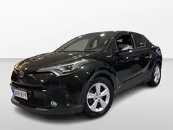 Musta 209 Käytetty 2018 Toyota C-HR Premium Katumaasturi | 16 600 € (Perustarjous)
