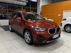 Käytetty 2021 BMW X1 Sport Line Katumaasturi | 24 290 € (Perustarjous)