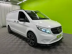 Valkoinen Käytetty 2022 Mercedes Vito Tila-auto | 41 480 € (Hyvä tarjous)
