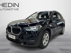 Musta Käytetty 2021 BMW X1 Sport Line Katumaasturi | 28 790 € (Perustarjous)