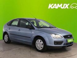 Sininen Käytetty 2007 Ford Focus Trend Sedan | 3 900 €