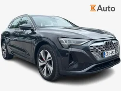 Ruskea Käytetty 2023 Audi Q8 e-tron Katumaasturi | 50 450 € (Perustarjous)