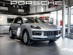 Harmaa Käytetty 2024 Porsche Cayenne Katumaasturi | 133 900 €