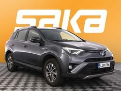 Käytetty 2018 Toyota RAV4 Hybrid Edition Katumaasturi | 20 390 € (Hieman kallis)