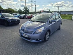 Sininen Käytetty 2010 Toyota Verso Tila-auto | 8 900 € (Perustarjous)
