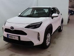 Valkoinen Käytetty 2024 Toyota Yaris Cross Business Edition Katumaasturi | 20 800 €