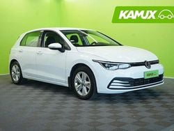 Valkoinen Käytetty 2021 VW Golf VIII Edition Sedan | 17 790 € (Supertarjous)