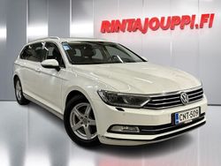 Valkoinen Käytetty 2015 VW Passat Highline Farmari | 8 770 € (Perustarjous)