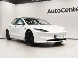 Valkoinen Käytetty 2023 Tesla Model 3 Long Range Sedan | 46 390 €