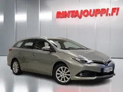 Käytetty 2015 Toyota Auris Touring Sports Multidrive S Farmari | 13 900 € (Perustarjous)