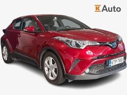 Käytetty 2018 Toyota C-HR Active Katumaasturi | 17 890 € (Perustarjous)