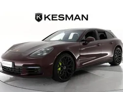 Käytetty 2019 Porsche Panamera 4 Sport Turismo Sedan | 88 900 €