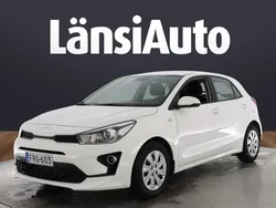 Valkoinen Käytetty 2023 Kia Rio LX Viistoperä | 18 740 € (Kallis)