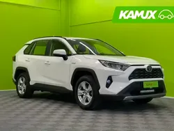 Valkea Käytetty 2022 Toyota RAV4 Hybrid Active Katumaasturi | 28 900 € (Supertarjous)