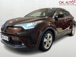 Ruskea Käytetty 2017 Toyota C-HR Premium Katumaasturi | 15 900 € (Hieman kallis)