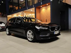 Musta Käytetty 2019 Volvo V90 Momentum Farmari | 23 750 € (Hyvä tarjous)