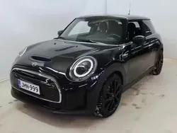 Musta Käytetty 2021 Mini Cooper SE Viistoperä | 18 900 € (Perustarjous)
