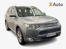 Käytetty 2015 Mitsubishi Outlander P-HEV Instyle Farmari | 8 500 € (Supertarjous)
