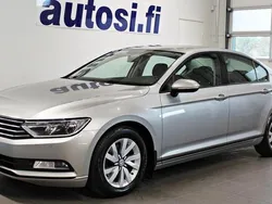 Harmaa Käytetty 2016 VW Passat Trendline Sedan | 9 770 € (Hieman kallis)