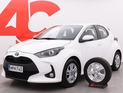 Valkoinen Käytetty 2024 Toyota Yaris Hybrid Active Viistoperä | 23 790 € (Perustarjous)
