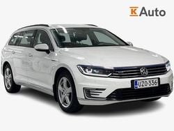Valkoinen Käytetty 2018 VW Passat GTE Farmari | 18 390 € (Perustarjous)